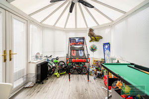 Photo 15- click for photo gallery